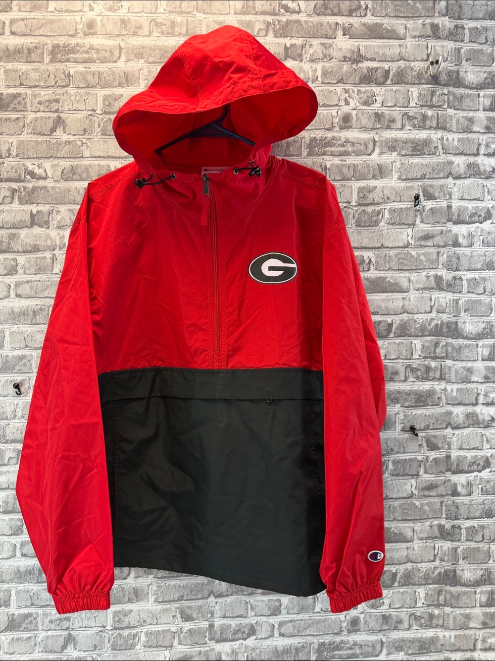 Georgia Bulldogs Red & Black Hooded Windbreaker